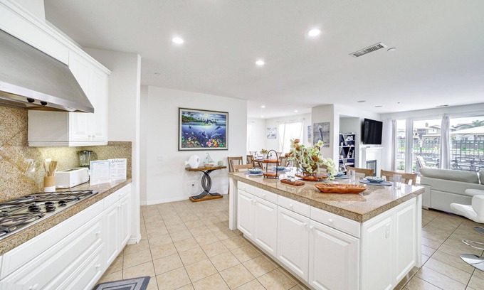 Channel Islands House | Coastal, Canal-Front Oxnard Home ~ 1 Mi to Beach!