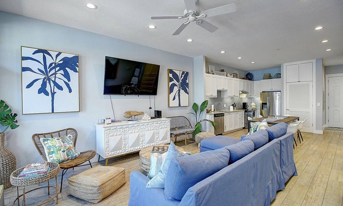 Cinnamon Shore Condo | Coastal-Chic Condo w/Designer Details+All Amenities@Cinnamon Shore!