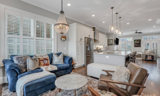 Hitch Village - Fred Wessels Homes House | Coastal Chic Home Steps to River Front w/Parking + Patio by Lucky Savannah