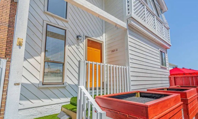 Crescent Beach House | Coastal Clubhouse