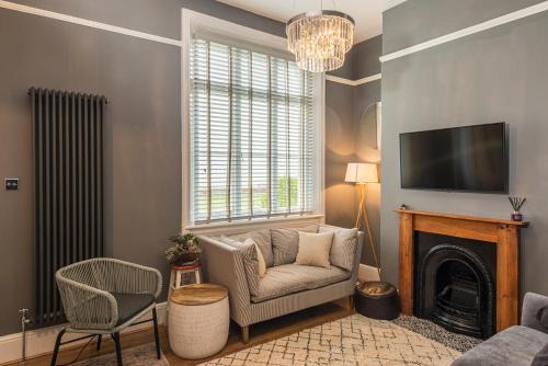 Ramsgate House | Coastal Cottage: Charming three bedroom cottage with private garden