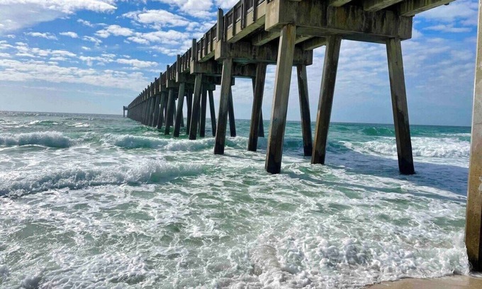 Ono Island House | Coastal Dog-Friendly Haven, Mins to FL&AL Beaches