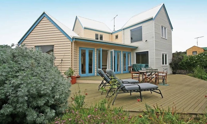 Aireys Inlet House | Coastal Hideaway I Pet Friendly I Walk to Shops