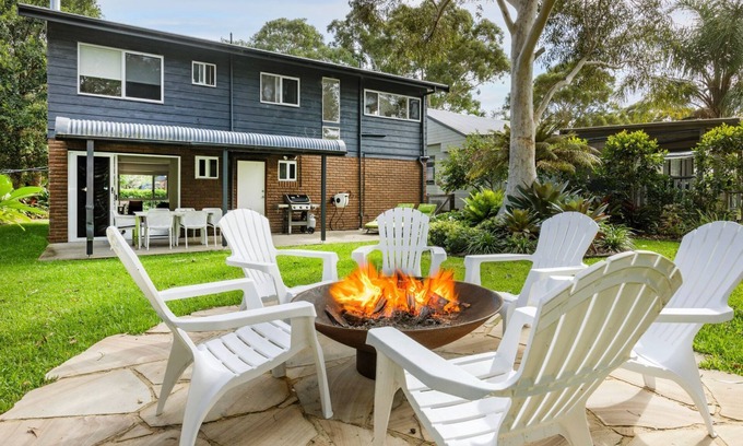 Callala Beach House | Coastal Oasis - Pet Friendly - 6 Mins Walk to Beach