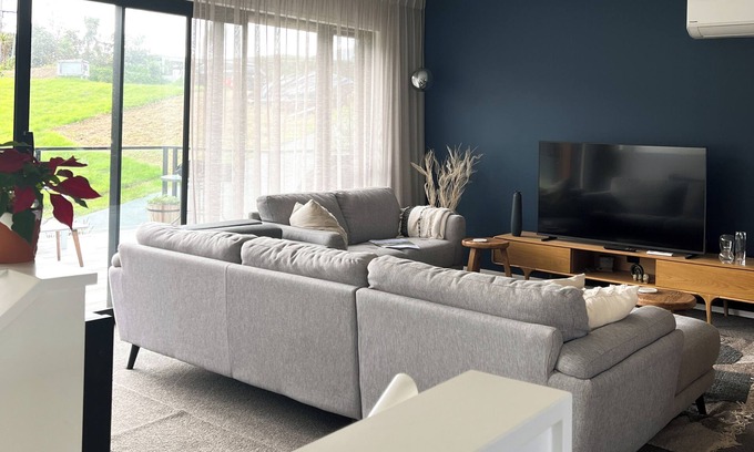Waipu House | Coastal Serenity - Langs Beach Holiday Home