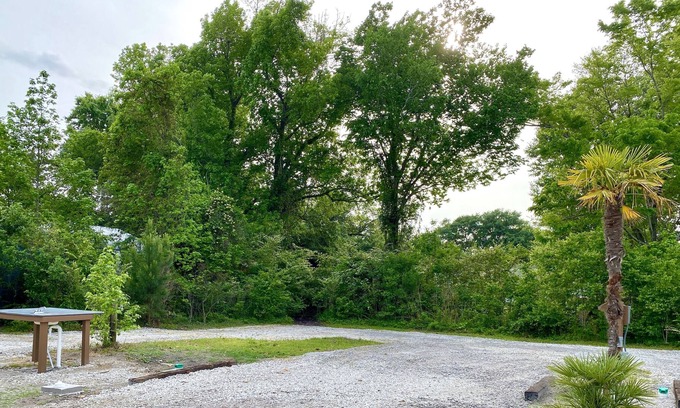 Morehead City RV Rental | Coastal Tiki Hideaway: Campsite #1, 30 Amp, Full Hook-up