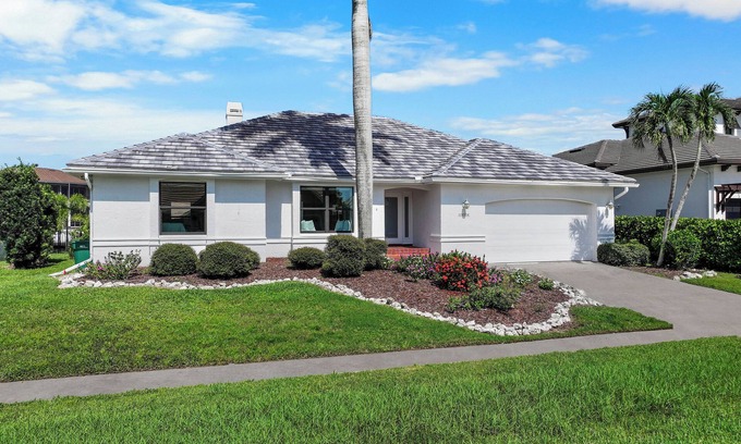 Marco Island House | Coastal waterfront home w/pool spa and dock