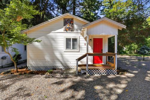 Cobb House | Cobb Mountain Nature Escape cabin