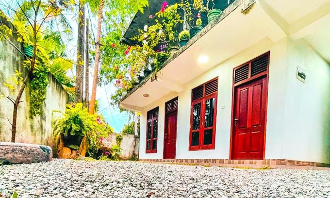 Thalaramba House | Coco Mount Mirissa