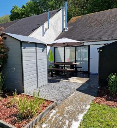 Hastiere-Lavaux Ski Chalet | cocon douillet avec chaleur ambiante du poêle à pellets