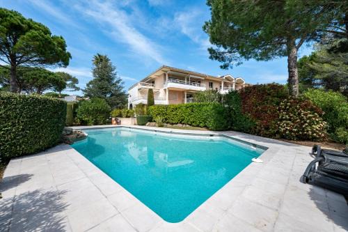 Valescure Apartment | Cocoon Drive - Climatisé avec piscine partagée