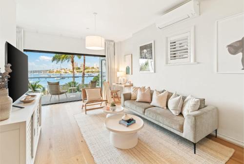 Elizabeth Bay Apartment | Cocos at Palm View Collective