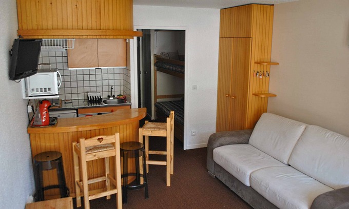 Puy-Saint-Vincent Apartment | Coeur de station apartment 4/5 people
