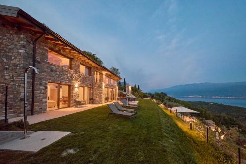 Toscolano Maderno Villa | Colago Private Villas Lake Garda