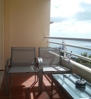 Sao Martinho Apartment | Colinas do Lido III by Rentallido