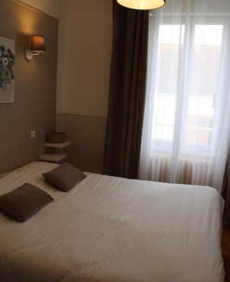 Dange-Saint-Romain Hotel | Coliwork Le Saint Romain