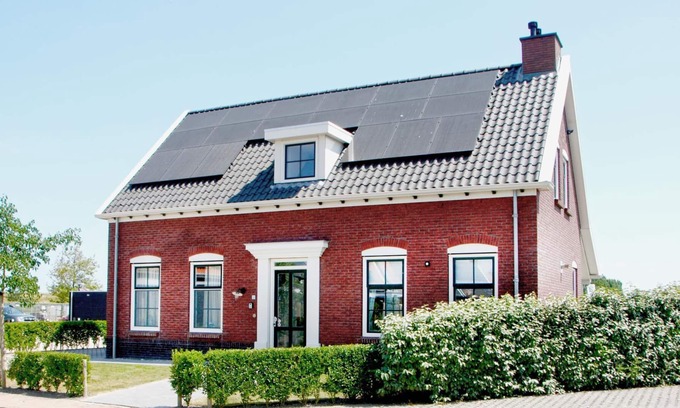Colijnsplaat Villa | Collect Memories - Five Bedroom Villa, Sleeps 10