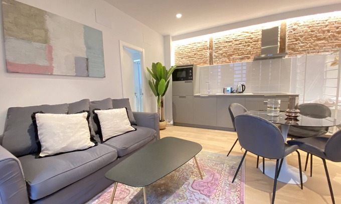 Barrio de La Latina Apartment | Collection La Latina - Modern studio in La Latina neighbourhood