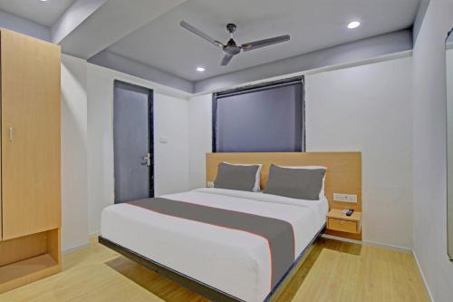 Udhna Hotel | Collection O De'pearl Hotel