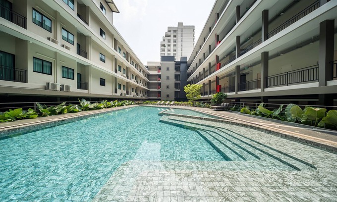 Ratchathewi Apartment | College Haus