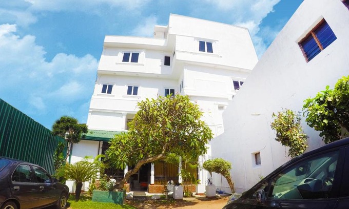 Bambalapitiya Hotel | Colombo Residency