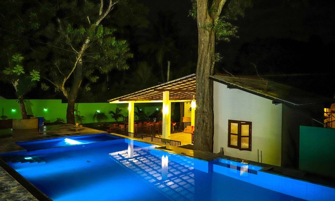 Weligama House | Colonial Type Villa With hot Water 500 m Away From Beach
