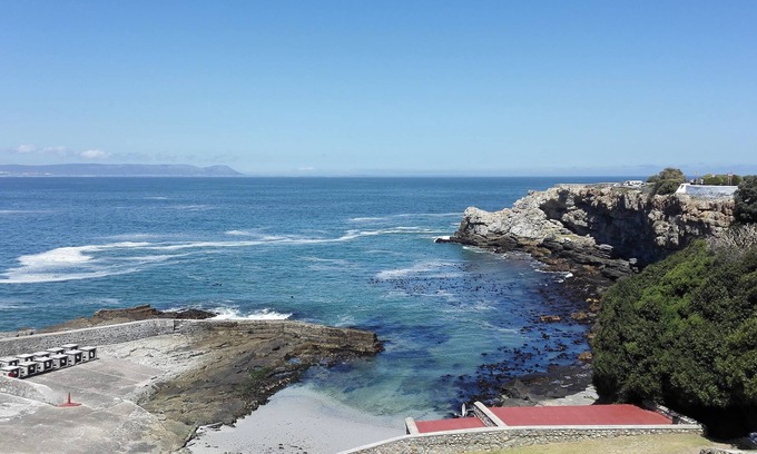 Kleinmond House | Come an Enjoy Cape Towns Best Kept Secret Kleinmond, 2 Hours From the City