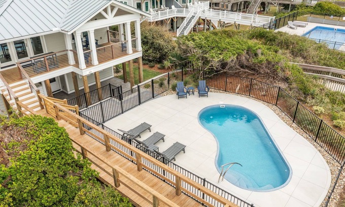 Emerald Isle House | Come Away – Brand New 5BR Oceanfront, Sleeps 10, Private Pool, Dog Friendly