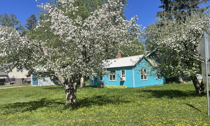 Columbia Falls House | Come enjoy our fun little house on the Flathead River, 20 minutes from Glacier!