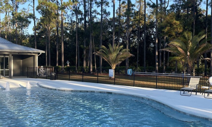 Oak House | Come, Glamp with us near the beaches of Gulf Shores, AL . 2022 Glen Luxury RV
