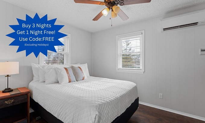 Indian Point Condo | Come stay at this modern 2 bedroom suite, located close to Table Rock Lake and Silver Dollar City.
