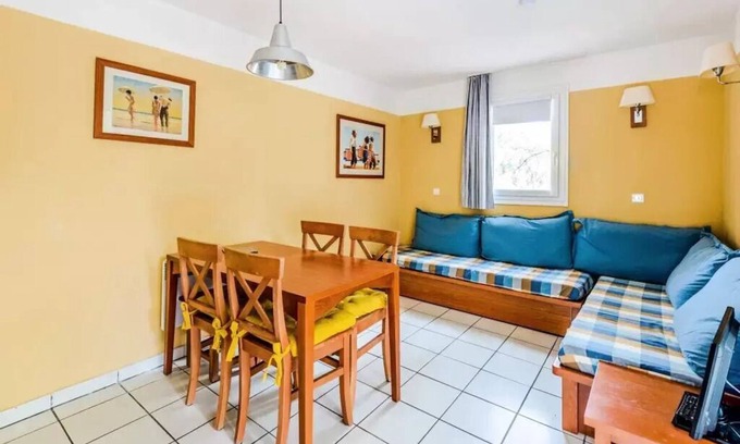 Maubuisson Apartment | Comfort 1-bedroom apartment (sleeps 4)