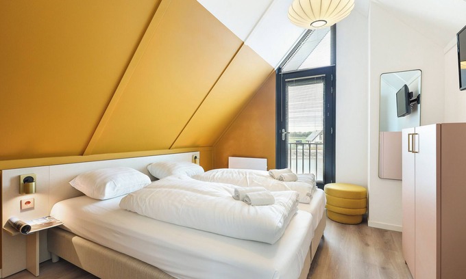 Westerbork House | Comfort 6-person dogaccommodation in the holiday park Landal Drentse Lagune