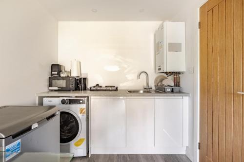 Singlewell Apartment | Comfort Cabin Gravesend