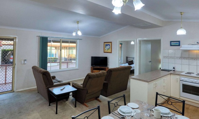 Broken Hill Hotel | Comfort Inn Crystal