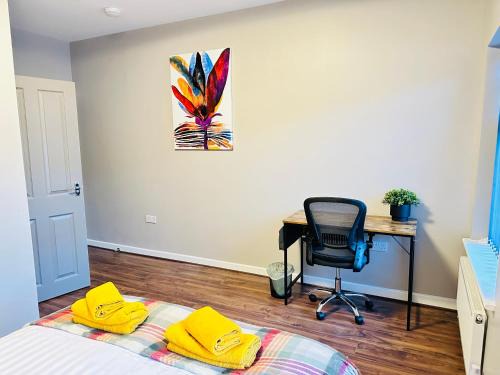 Ashton-under-Lyne House | Comfort Suite in Manchester