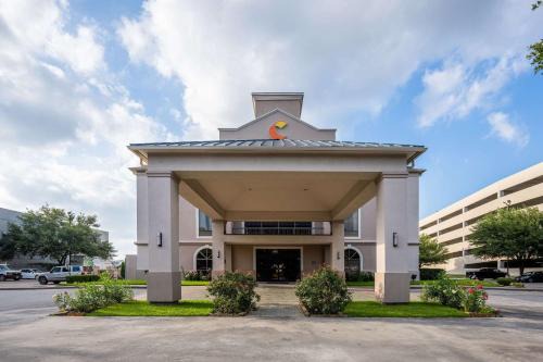 Barker Hotel | Comfort Suites Houston West at Clay Road