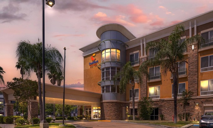 Ontario Hotel | Comfort Suites Ontario Airport Convention Center