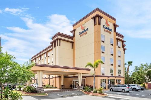 Orlando Hotel | Comfort Suites Orlando Airport
