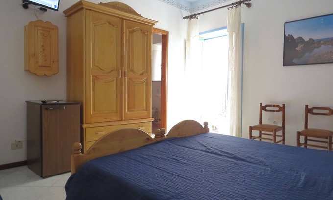 Lipari Historic Centre Apartment | comfort triple room with balcony