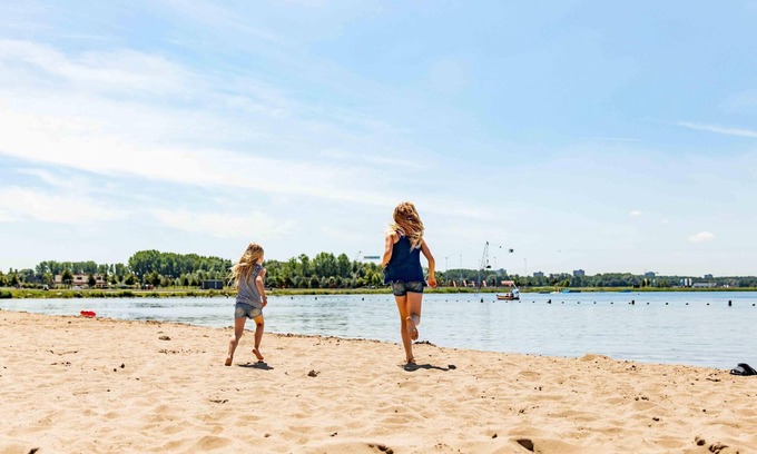 Lageweg Ski Chalet | Comfortable chalet with dishwasher