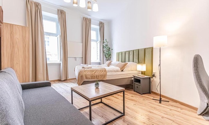 Rudolfsheim-Funfhaus Apartment | Comfortable 1 Bedroom Apartment in Prime Location