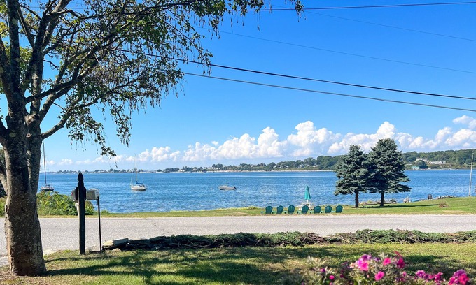 Mid-Coast and Islands Apartment | Comfortable 1BR apartment perfectly located in the heart of Bailey Island.