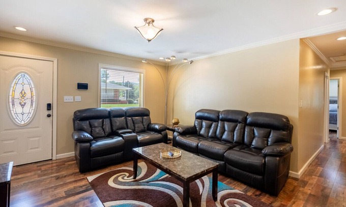 Shannon House | Comfortable 3BR Retreat | Near Downtown Birmingham