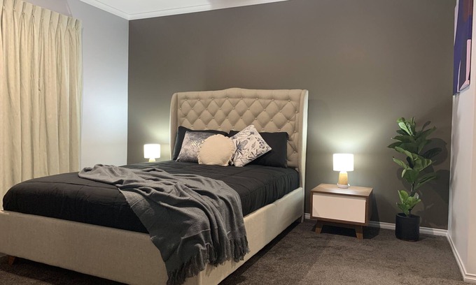 Shepparton South House | Comfortable 4 Bedroom house in Shepparton