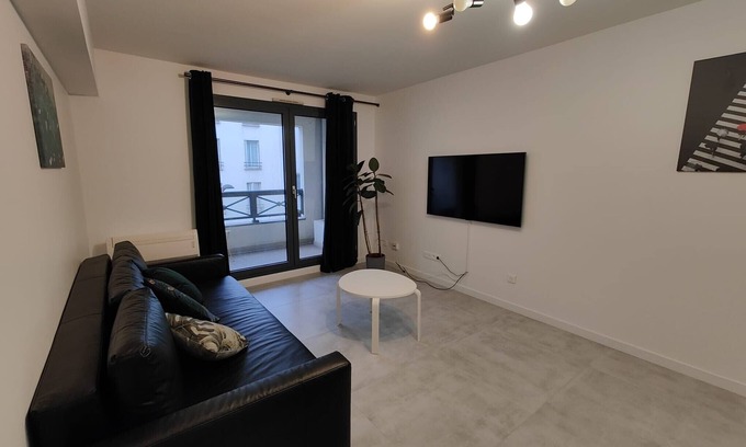 Charonne Apartment | Comfortable 54m2 NEW Paris Nation Gare de Lyon
