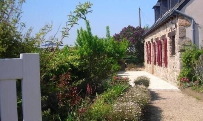 Pleubian House | Comfortable and peaceful rental, very popular for years