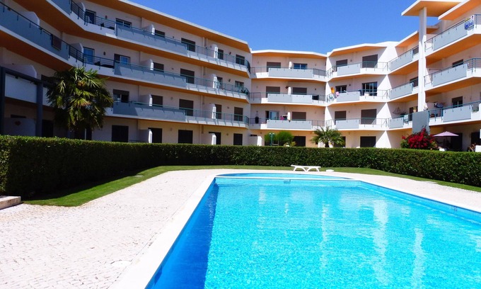 Albardeira Apartment | COMFORTABLE APARTMENT 1 BEDROOM - 2/4 PEOPLE