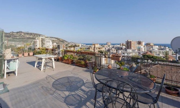 Arma di Taggia Apartment | Comfortable central - large terrace-solarium - beach 4 minutes walk - bright