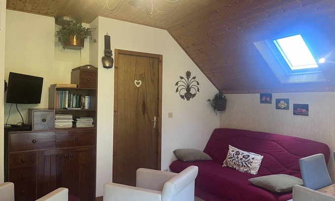 Cauterets Apartment | Comfortable chalet in Cauterets with parking and balcony